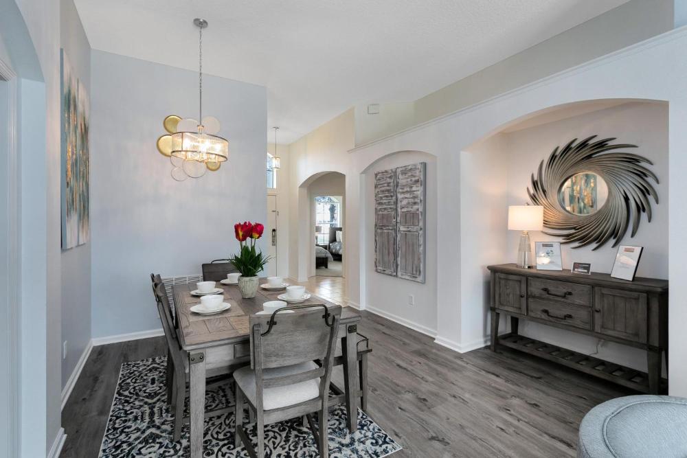 Immaculate 4 bedrooms 3 bathroom in Windsor Palms